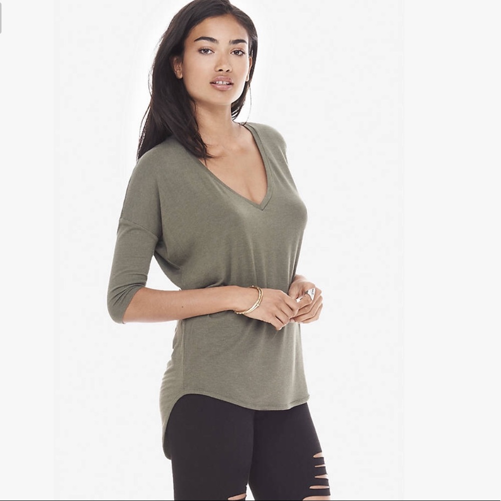 NWT Express One Eleven V-Neck Tunic